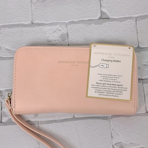 Adrienne Vittadini Light powder pink charging wallet wristlet strap Pockets - Picture 1 of 11